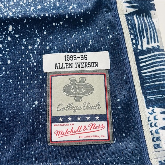 Mitchell & Ness Allen Iverson Georgetown Hoyas NCAA College Jersey Men’s sizes - Picture 3 of 3